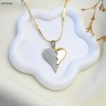 سلسال بتصميم قلب (اللون: ذهبي و ابيض)