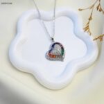 سلسال بتصميم قلب مع زركون ملون لون فضي