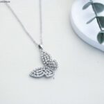 سلسال فراشة مع زركون لون فضي