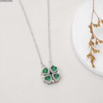 سلسال قلوب متحركة مع زركون (اللون: فضي واخضر)