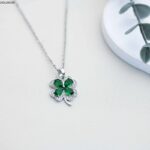 سلسال برسيم مع زركون (اللون: فضي واخضر)