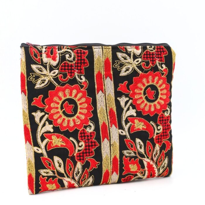 ⁦حقيبة ستاتية صناعة يدوية بتصميم أنيق لون أسود وذهبي⁩ - الصورة ⁦2⁩