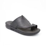 ⁦شبشب جلد طبيعي بتصميم اصبع من SABATO للرجال لون أسود⁩ - الصورة ⁦4⁩