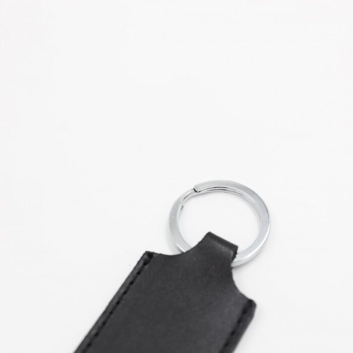 ⁦ميدالية جلد لون أسود⁩ - الصورة ⁦7⁩