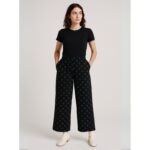 ⁦بنطال بيتي للنساء لون أسود⁩ - الصورة ⁦3⁩