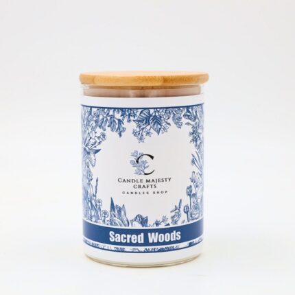 SACRED WOODS(خشب الصندل) شمعة برائحة صناعة يدوية