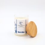 ⁦BERRY KISS (فراولة) شمعة برائحة صناعة يدوية⁩ - الصورة ⁦2⁩