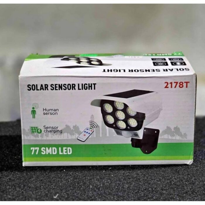 103385563_6866bdbf83e26 Simulation monitoring lamp-كشاف الطاقة الشمسية على شكل كاميرا - الصورة 1