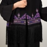 ⁦شال لون أسود كتف قماش بنما تطريز نهدي⁩ - الصورة ⁦3⁩