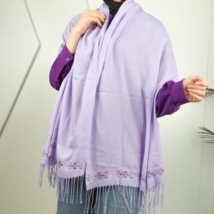 شال كتف لون نهدي تطريز نهدي