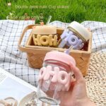 مج قهوة محمول باللؤلؤ من السيليكون مع غطاء زجاجي للطلاب لون زهري 350 مل