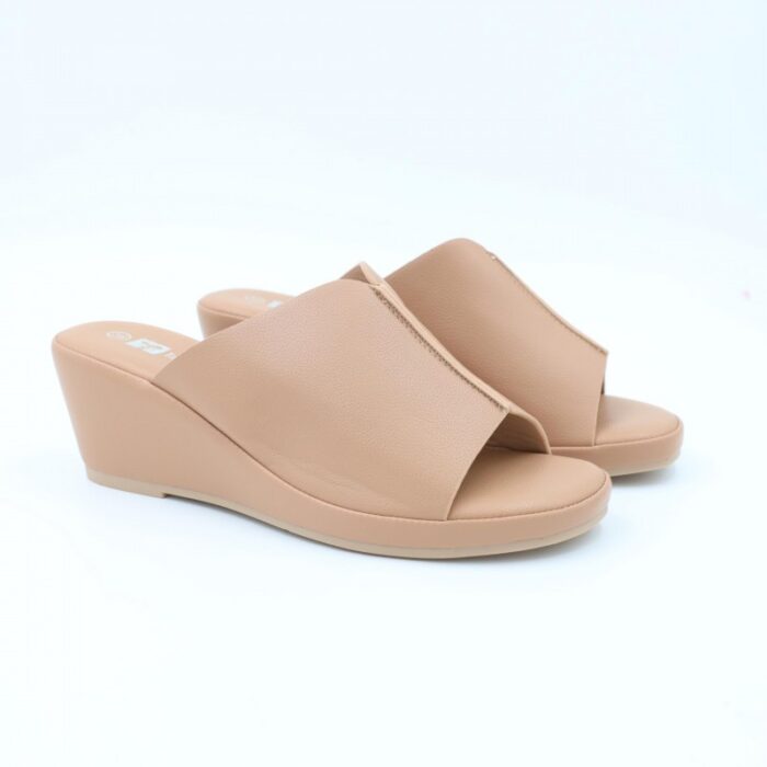 ⁦كندرة ستاتية مريحة نعل مرتفع لون بيج⁩ - الصورة ⁦3⁩