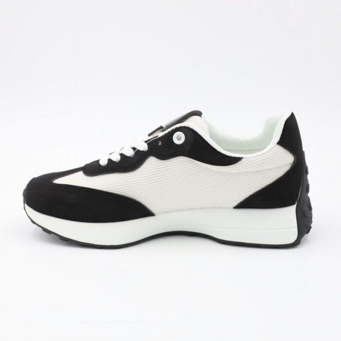 ⁦بوت رياضي ستاتي لون أسود وأبيض⁩ - الصورة ⁦5⁩