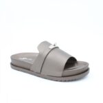 شبشب ستاتي للنساء لون فحمي