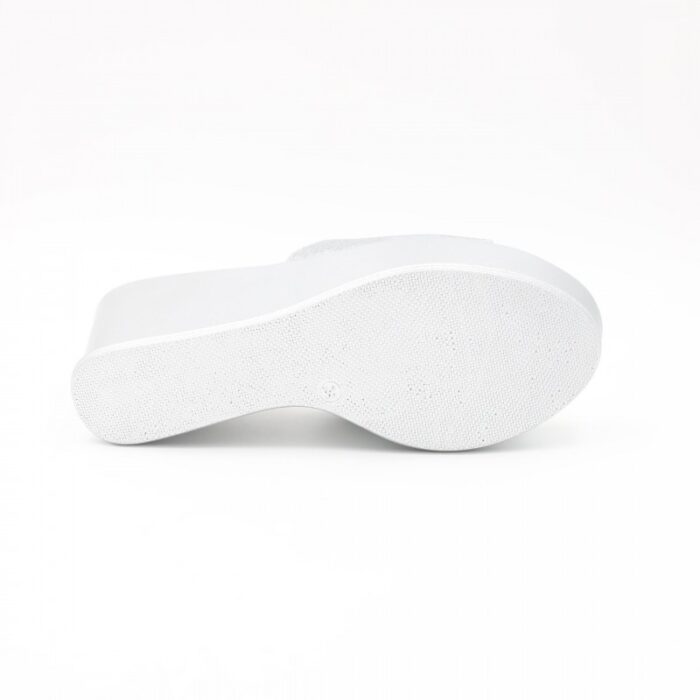 ⁦بابوج روكي بكعب عالي للنساء لون فضي⁩ - الصورة ⁦5⁩