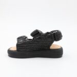 ⁦صندل بناتي للاطفال لون أسود⁩ - الصورة ⁦5⁩