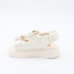 ⁦صندل بناتي للاطفال لون أبيض⁩ - الصورة ⁦4⁩