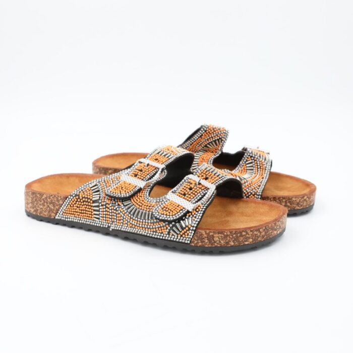 103385850_686c23c517435 شبشب ستاتي مزخرف للنساء لون فضي وكاكي - الصورة 1