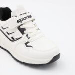 ⁦بوت رياضي جلد للأطفال لون أبيض⁩ - الصورة ⁦7⁩