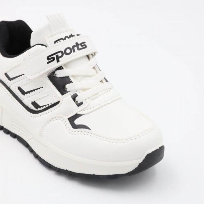 ⁦بوت رياضي جلد للأطفال لون أبيض⁩ - الصورة ⁦7⁩