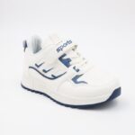 ⁦بوت رياضي جلد للأطفال لون أبيض وكحلي⁩ - الصورة ⁦2⁩