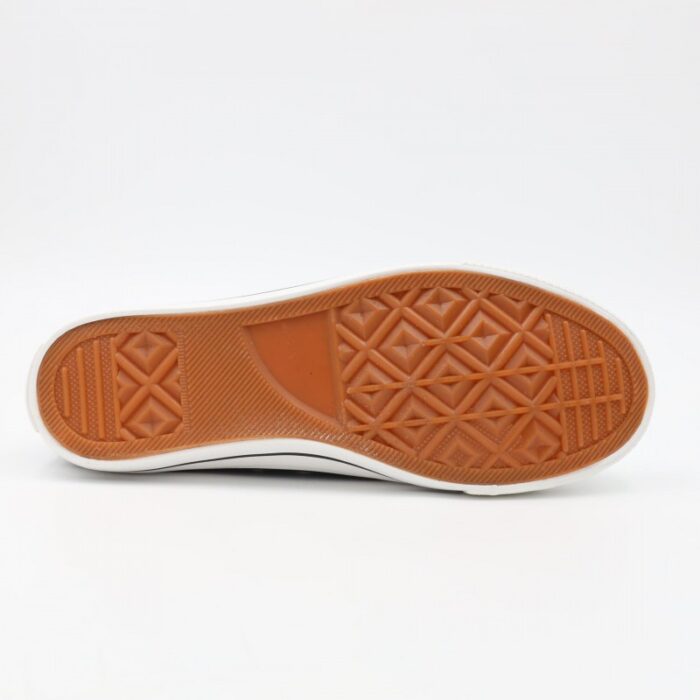 ⁦بوت رياضي للرجال لون أسود وأبيض⁩ - الصورة ⁦7⁩