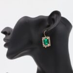 ⁦طقم إكسسورات 3 قطع (سلسال كريستال وحلق وخاتم ) لون أخضر⁩ - الصورة ⁦4⁩