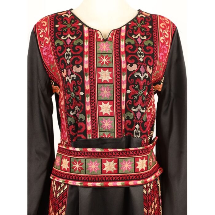 ⁦ثوب فلسطيني تطريز ماكنة لون أسود بتطريز ملون⁩ - الصورة ⁦6⁩