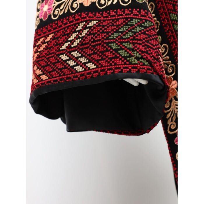 ⁦ثوب فلسطيني تطريز ماكنة لون أسود بتطريز ملون⁩ - الصورة ⁦7⁩