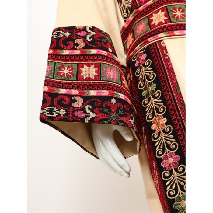 ⁦ثوب فلسطيني تطريز ماكنة لون بيج بتطريز ملون⁩ - الصورة ⁦5⁩