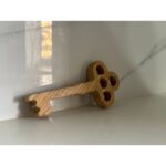 مفتاح ديكور من الخشب 16 سم