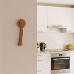 قطعة ديكور من الخشب على شكل ملعقة 25 سم