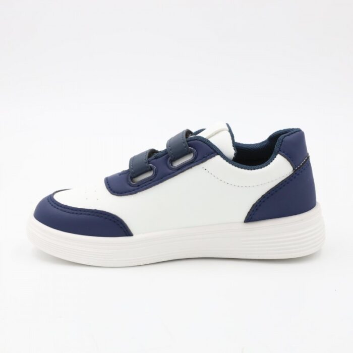 ⁦بوت سبورت جلد بشريطين لاصقين لون ابيض وكحلي⁩ - الصورة ⁦3⁩