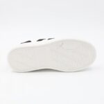 ⁦بوت سبورت جلد بشريطين لاصقين لون ابيض واسود⁩ - الصورة ⁦5⁩