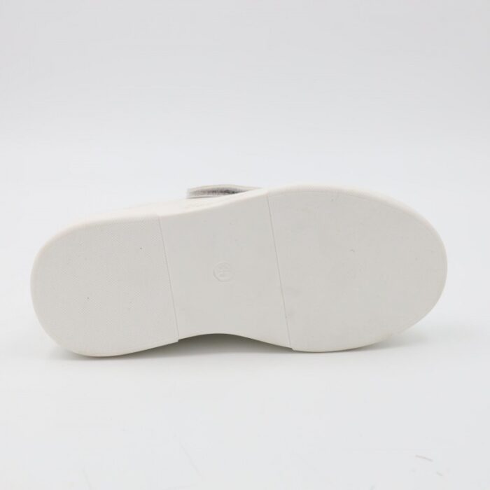 ⁦بوت سبورت جلد بشريط لاصق لون ابيض⁩ - الصورة ⁦4⁩