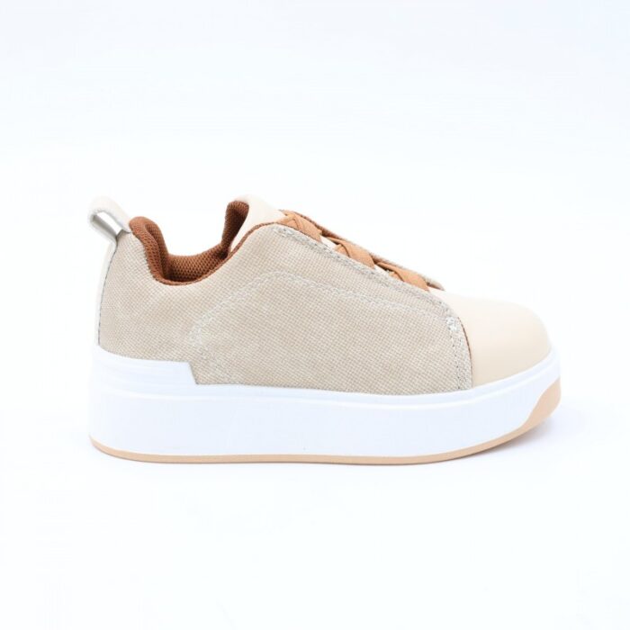 ⁦بوت سبورت ولادي بدون رباط لون بيج⁩ - الصورة ⁦3⁩