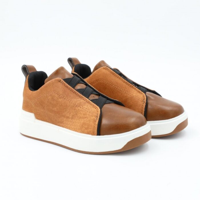 ⁦بوت سبورت ولادي بدون رباط لون بني⁩ - الصورة ⁦5⁩