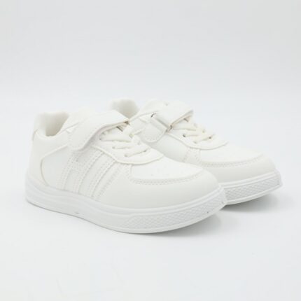 بوت سبورت ولادي بشريط لاصق لون ابيض