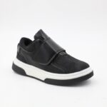 ⁦بوت سبورت ولادي بشريط لاصق لون أسود⁩ - الصورة ⁦2⁩