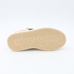 ⁦بوت سبورت بشريط لاصق لون بيج ونعل ابيض⁩ - الصورة ⁦5⁩