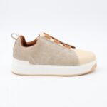 ⁦بوت سبورت بشريط لاصق لون بيج⁩ - الصورة ⁦3⁩