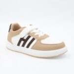 ⁦بوت جلد ولادي بشريط لاصق لون أبيض وبيج وبني⁩ - الصورة ⁦2⁩