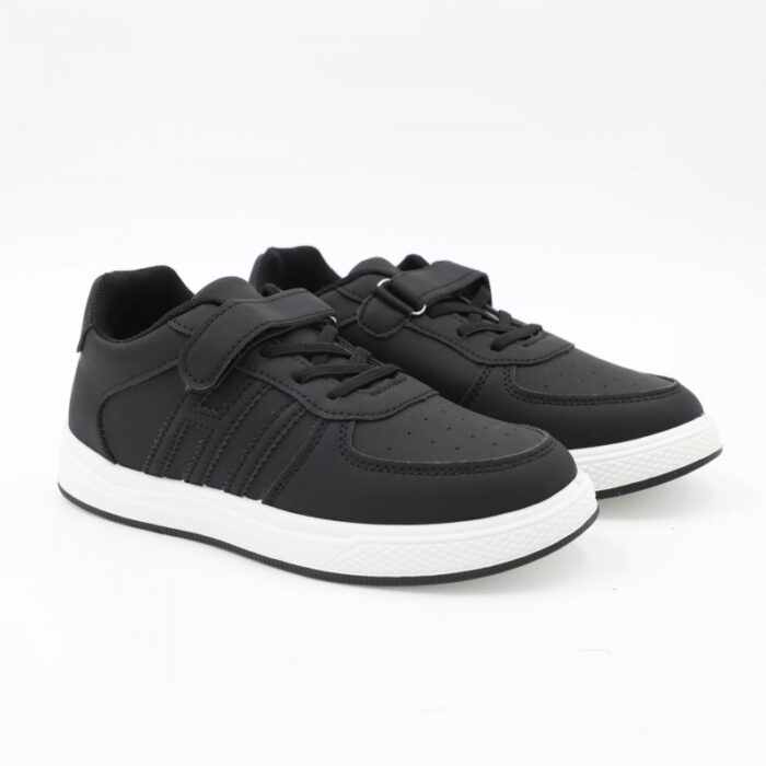 ⁦بوت جلد ولادي بشريط لاصق لون اسود ونعل أبيض⁩ - الصورة ⁦5⁩