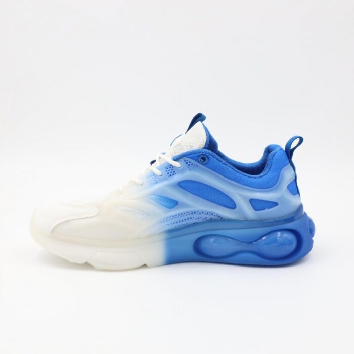 103386121_687299d5188ee حذاء رياضي للرجال لون أبيض وأزرق - الصورة 1