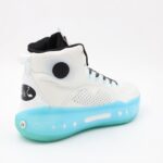 ⁦حذاء رياضي للرجال لون أبيض وأزرق⁩ - الصورة ⁦5⁩