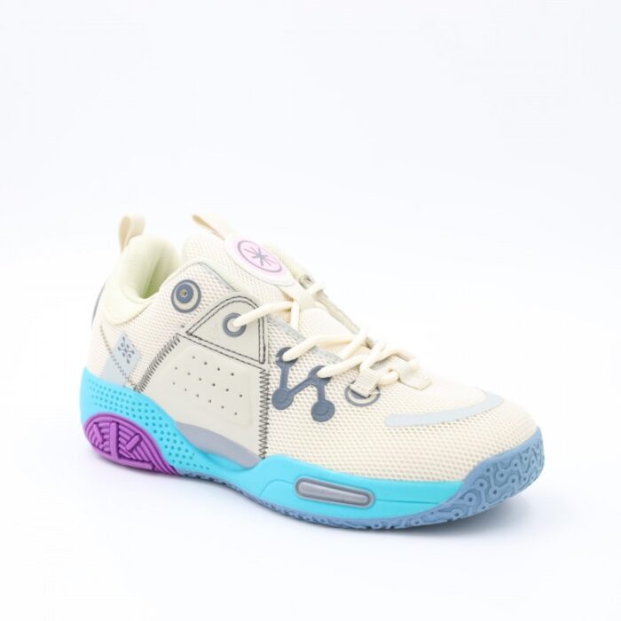 ⁦حذاء رياضي ولادي لون أبيض وأزرق⁩ - الصورة ⁦2⁩