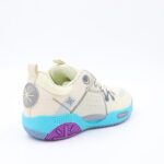 ⁦حذاء رياضي ولادي لون أبيض وأزرق⁩ - الصورة ⁦4⁩