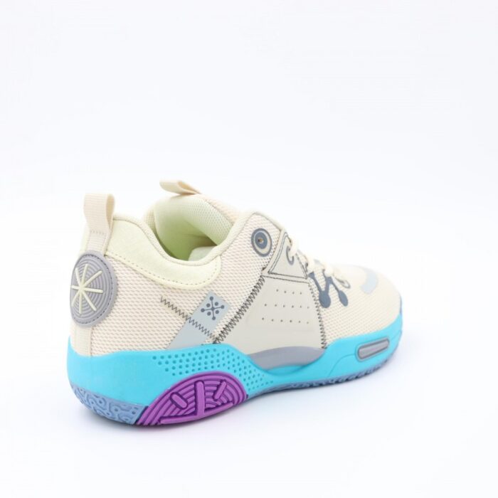 ⁦حذاء رياضي ولادي لون أبيض وأزرق⁩ - الصورة ⁦4⁩