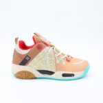 ⁦حذاء رياضي ولادي لون بيج و أخضر⁩ - الصورة ⁦3⁩