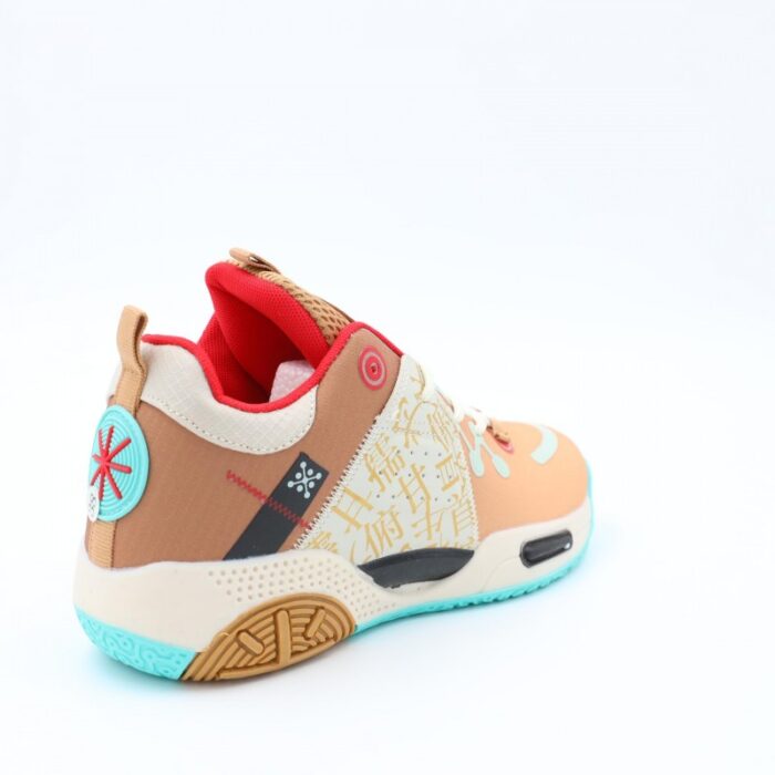 ⁦حذاء رياضي ولادي لون بيج و أخضر⁩ - الصورة ⁦4⁩